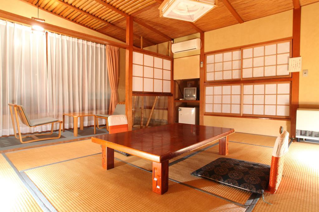 Hatsunoyu Jamanouči Pokoj fotografie